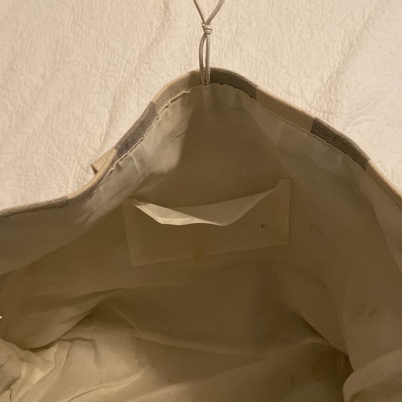 Gray & White Striped and Straw Base Beach Tote Bag Two Straps Button Closure - Picture 4 of 6